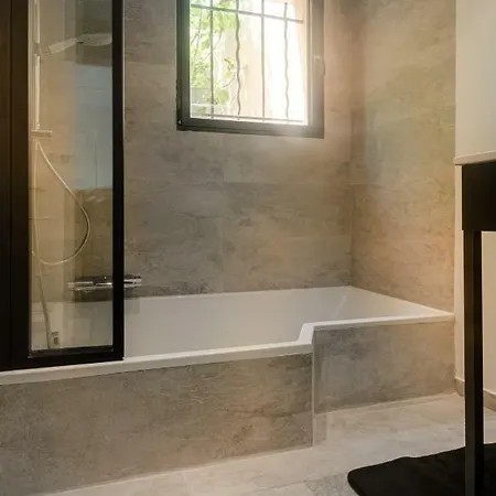 Rubis * Roquebrune-sur Argens